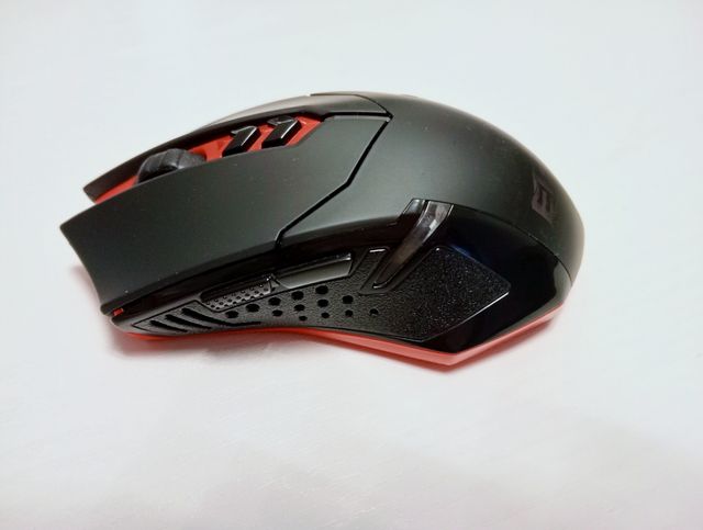 Pack gaming: teclado, ratón y alfombrilla