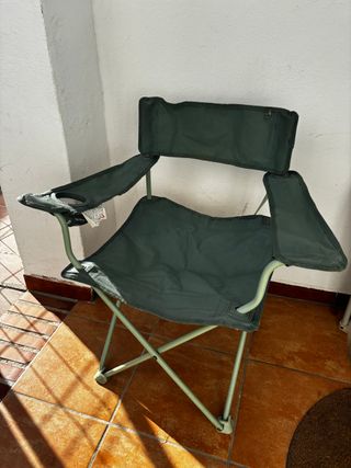 2 sillas plegables Quechua Decathlon tamaño S y XL