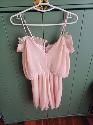 Mono corto rosa plisado