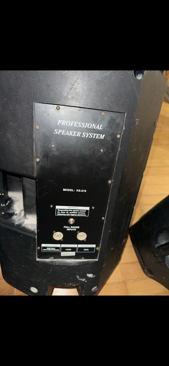 Altavoz
 Profesionales KS-215