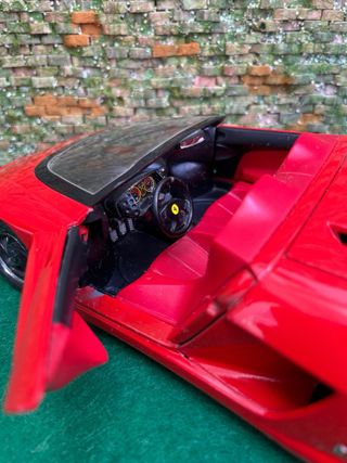 Ferrari Mythos 1:18 Guiloy