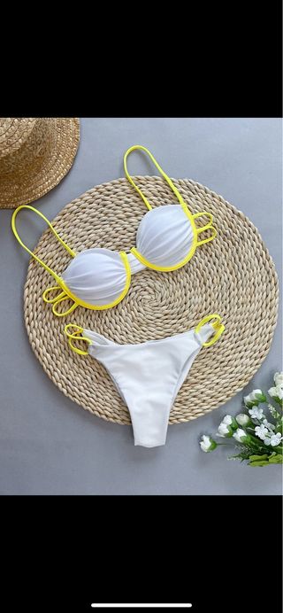 Bikini blanco-amarillo