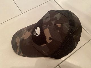 Cappello Punisher mimetico