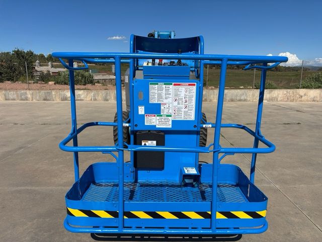 PLATAFORMA ARTICULADA DIESEL GENIE Z34/22 IC 
