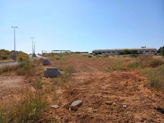 Terreno en venta en La Paz en Alcalá de Guadaira