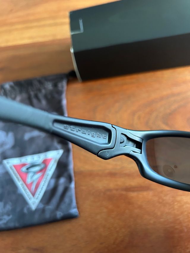 Oakley straight jacket