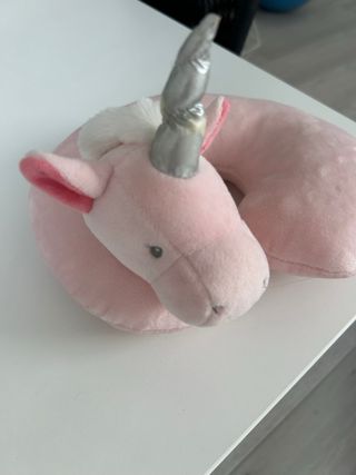 Almohada viaje unicornio