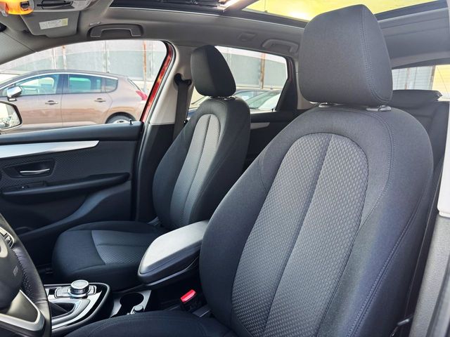 BMW Serie 2 Active Tourer 225xe iPerformance con TECHO SOLAR...