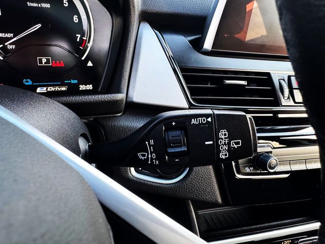 BMW Serie 2 Active Tourer 225xe iPerformance con TECHO SOLAR...