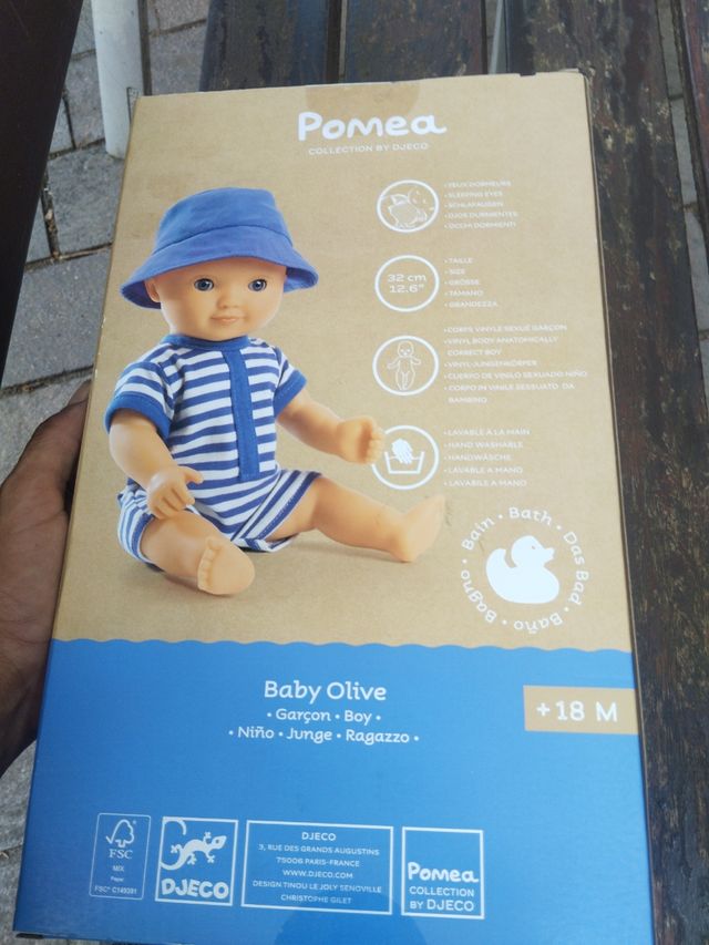 Muñeco bebé Pomea Olive - JUEGOS