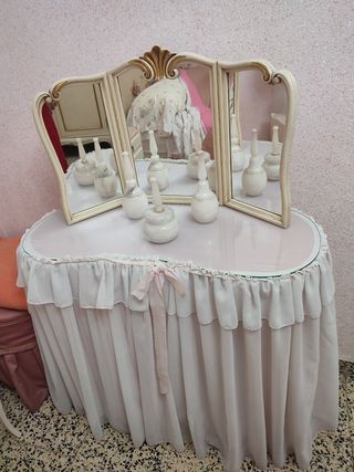 Tocador antiguo madera blanco