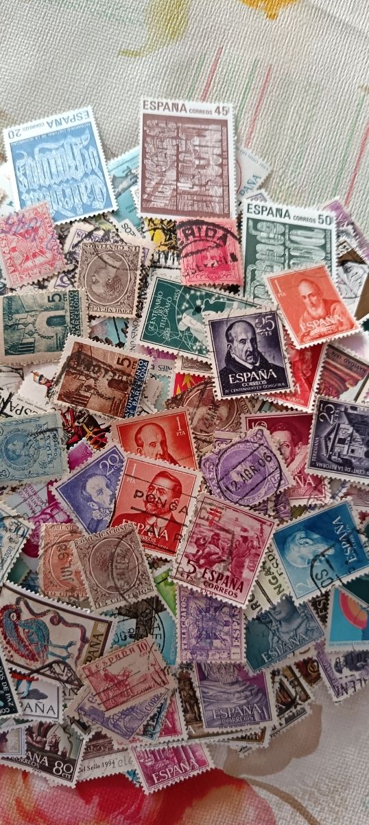 700 Sellos España: Usados y Variados