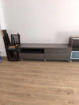 Muebles de comedor y sommier 