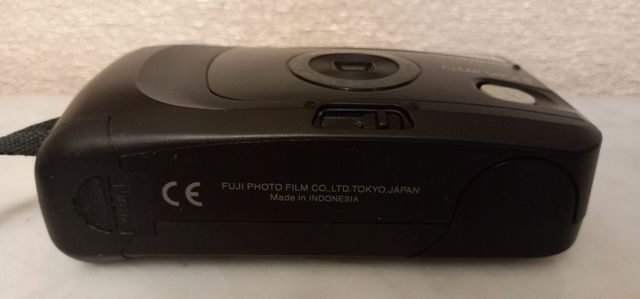 CÁMARA DE FOTOS COMPACTA 