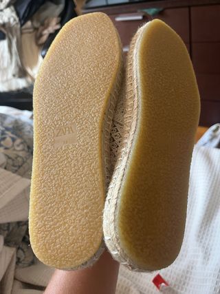 Alpargatas Zara a estrenar 