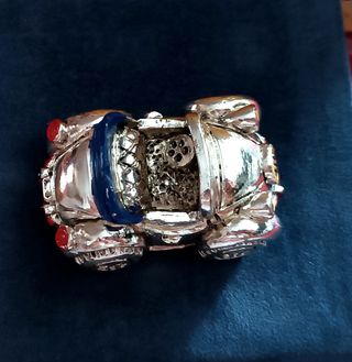 Auto d'epoca in argento 