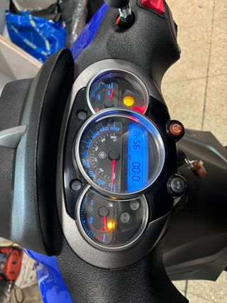 PIAGGIO BEVERLY 350 SPORT