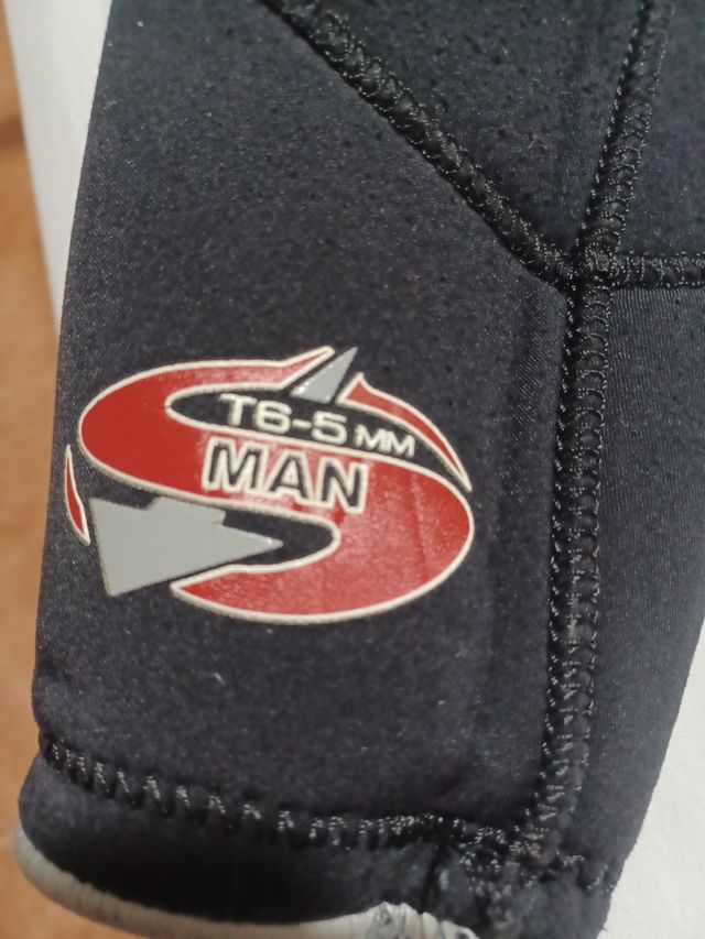 Traje neopreno  buceo  talla 5-6