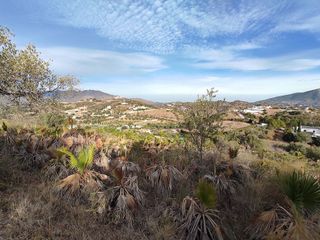 Terreno en venta en Calahonda en Mijas