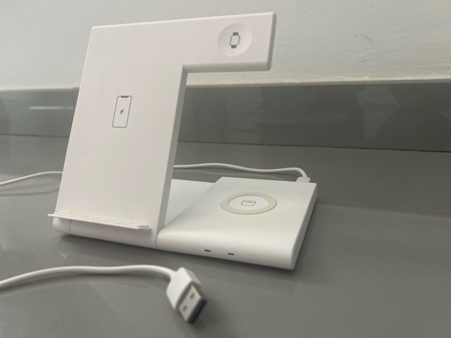 Base carga iPhone, AirPods & Watch