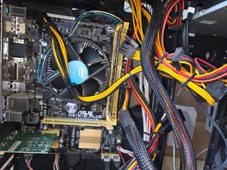 Torre PC Nox negra 500gb 8gb ram pc window 10