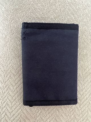 Cartera Quiksilver negra y verde