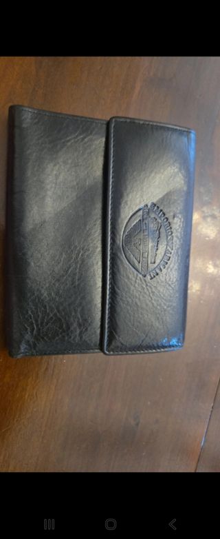 Portafoglio Emporio Armani - Pelle
Puro vintage 
