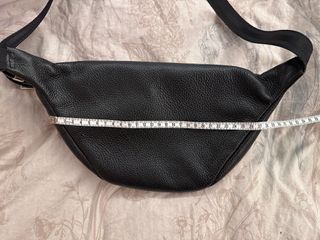 Riñonera Igermann Piel Negra