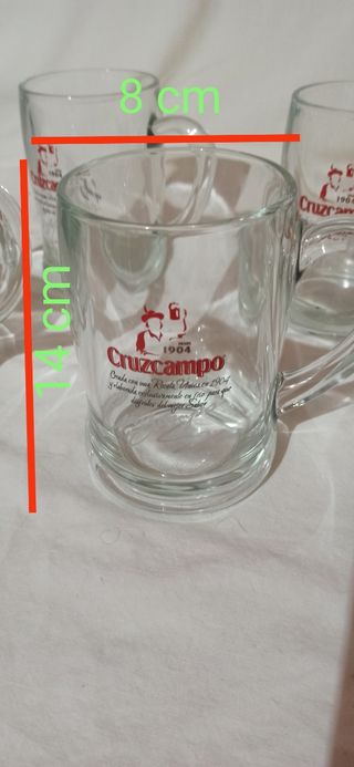 6 Jarras Cruzcampo 0.5L
14 alt / 8 cm diámetro 