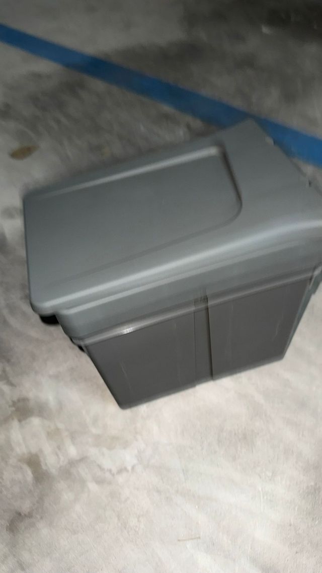 Contenedor Basura Gris