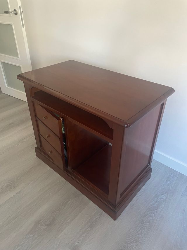 Mueble TV madera marrón