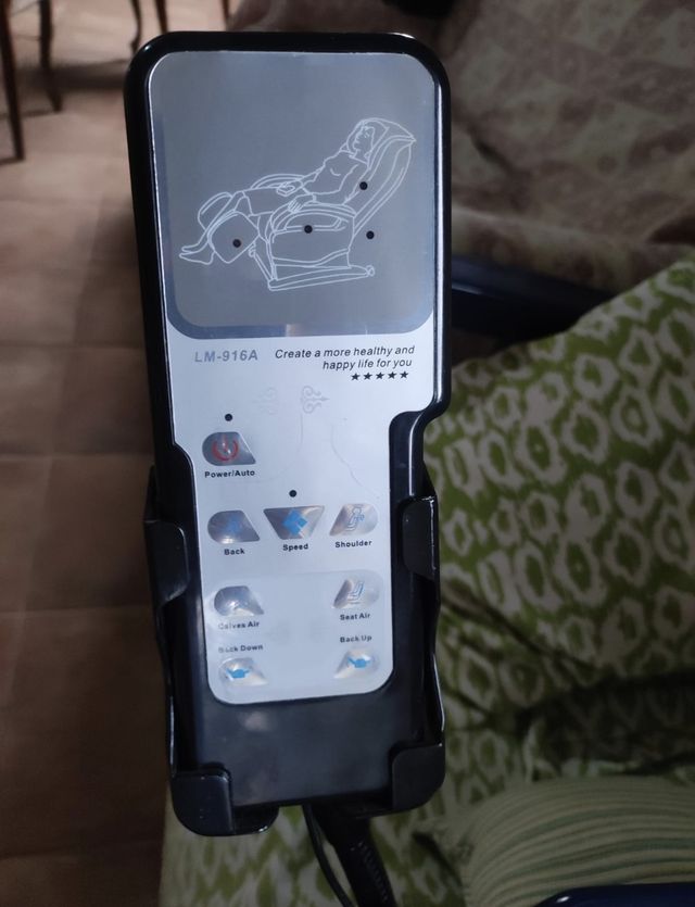 Sillón masaje marrón piel sintética