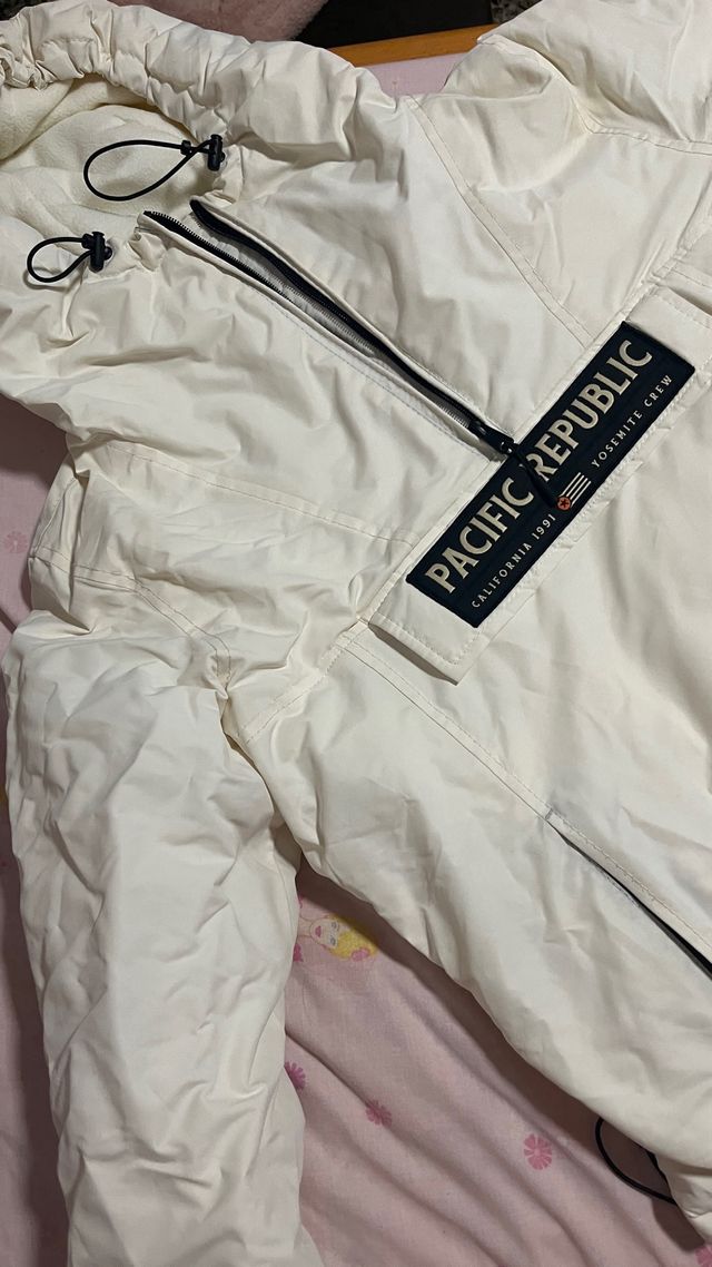 Chaqueta Pacific Republic blanca