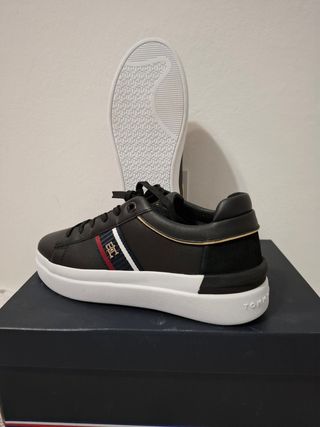 Sneakers Tommy Hilfiger nere