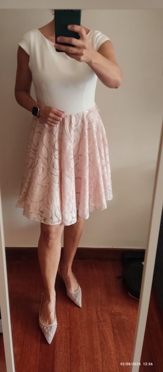 Vestido corto rosa y blanco