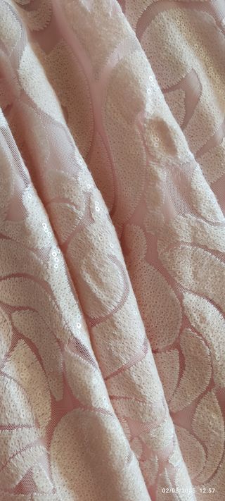 Vestido corto rosa y blanco