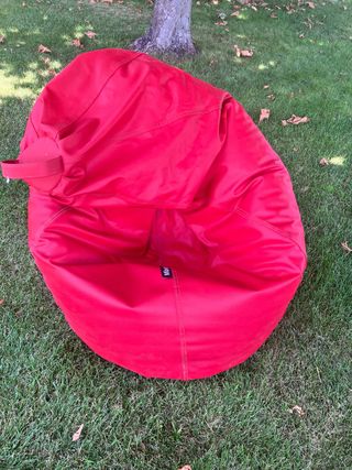 Puff rojo piel sintética