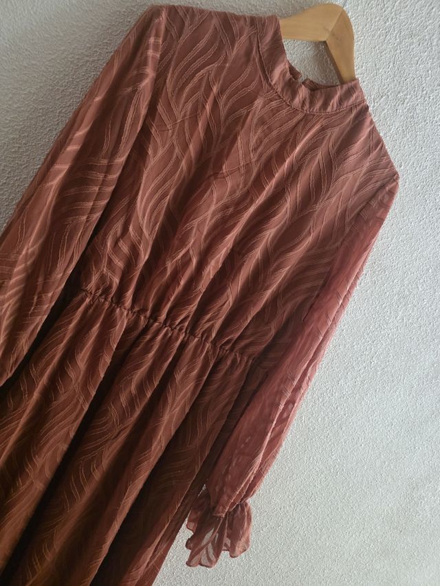 Vestido marrón