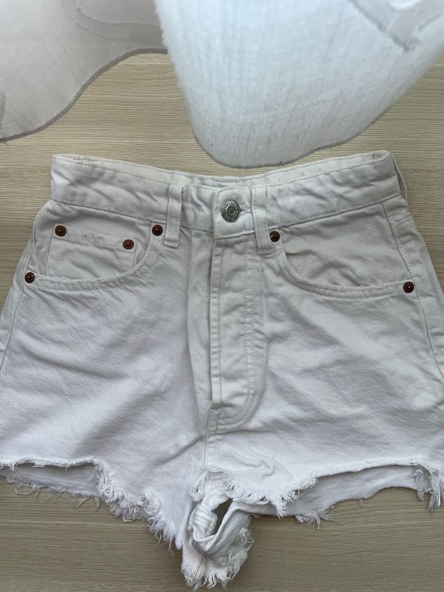Shorts Zara blancos -talla XS
