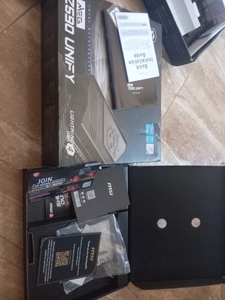 MSI MEG Z590 UNIFY - placa base