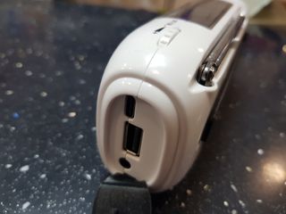 Radio manivela solar NNOOAADIO