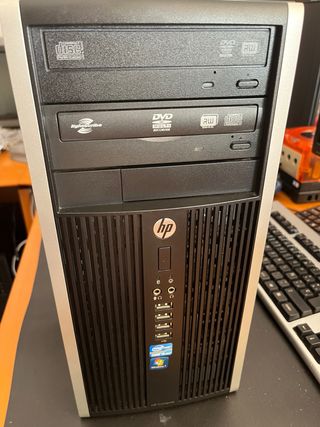 HP Compaq 8200 Elite Microtower + Monitor