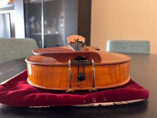 Viola clásica de 16’ pulgadas.