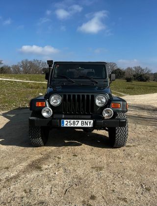 Jeep Wrangler tj - preparado y en estado impecable