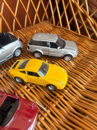 Lote 6 miniaturas: coches y moto