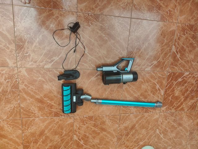 Aspiradora Cecotec Rockstar 880