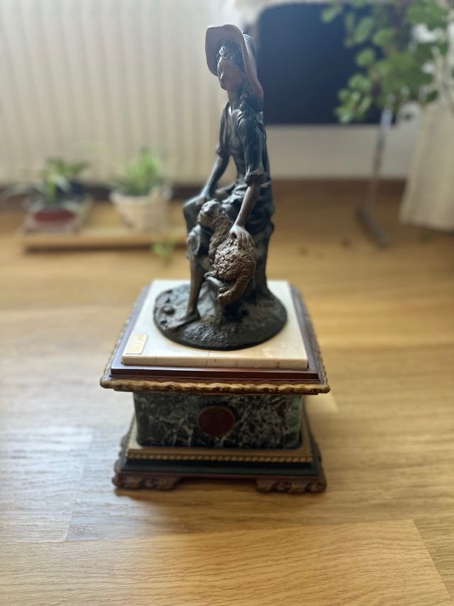 Reloj sobremesa figura pastoril Urregui