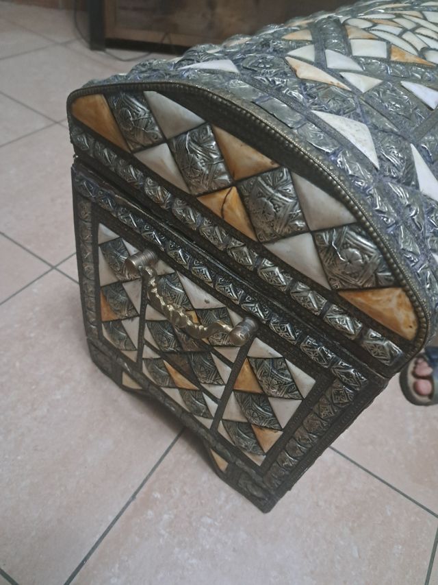 Bauletto in legno e metallo