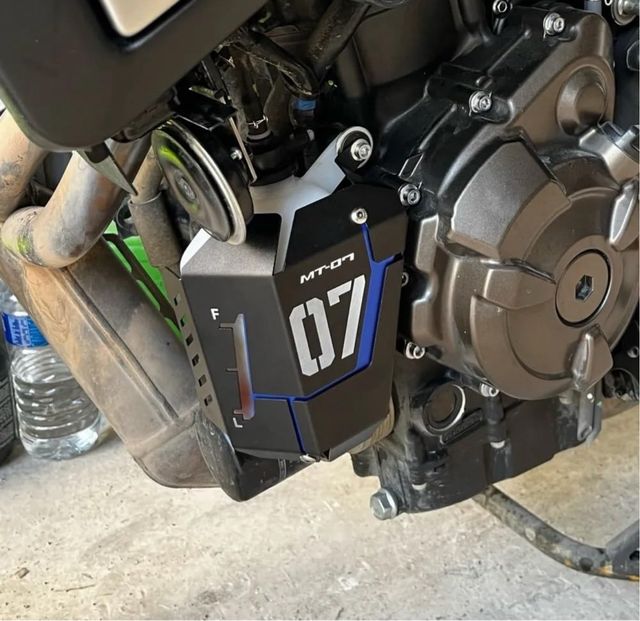 Protector Radiador MT-07