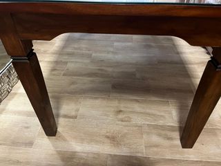 Mesa comedor madera maciza, ratán 4 sillas